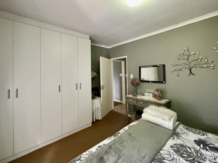 3 Bedroom Property for Sale in Country Club Western Cape